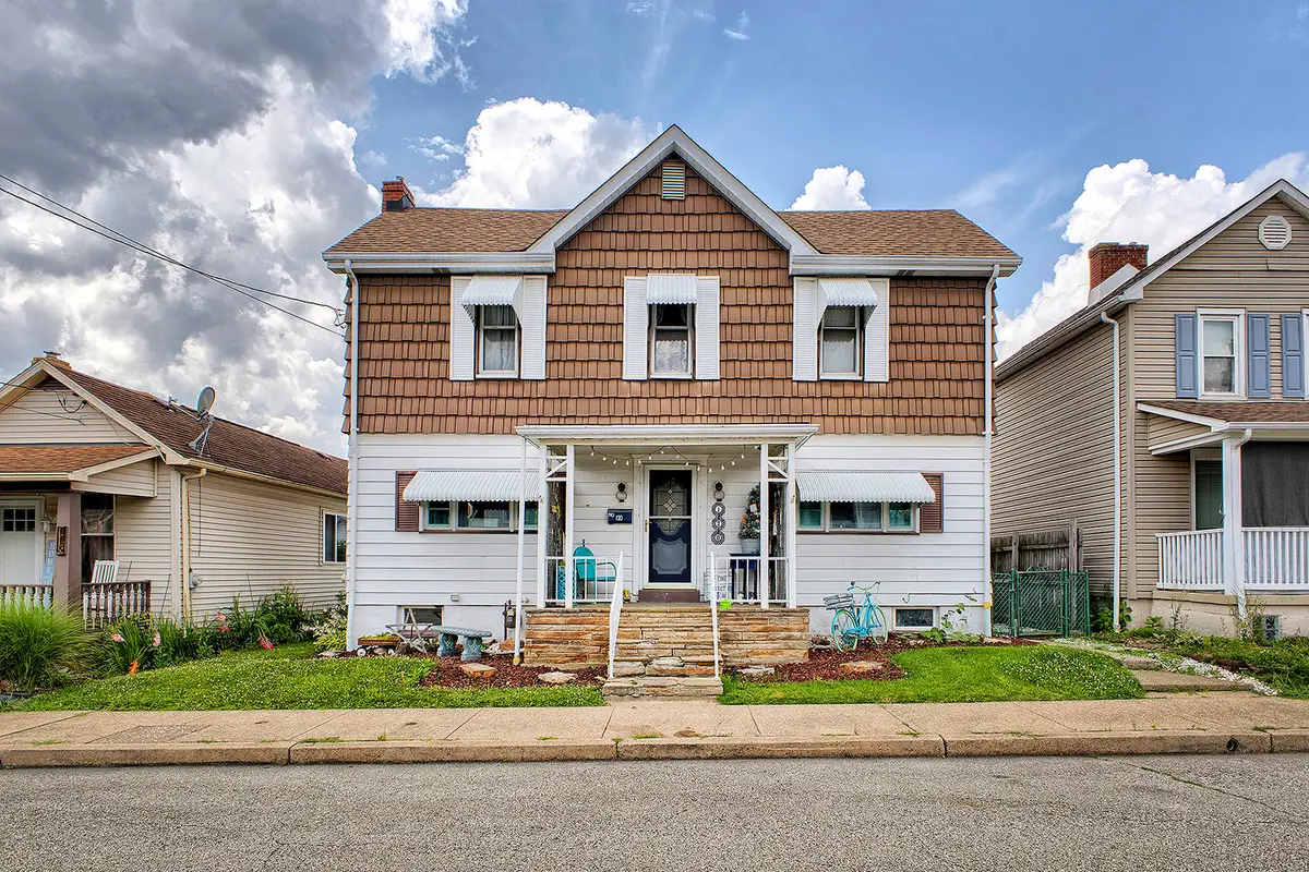 120 Washington Street, Latrobe, PA 15650 - #1