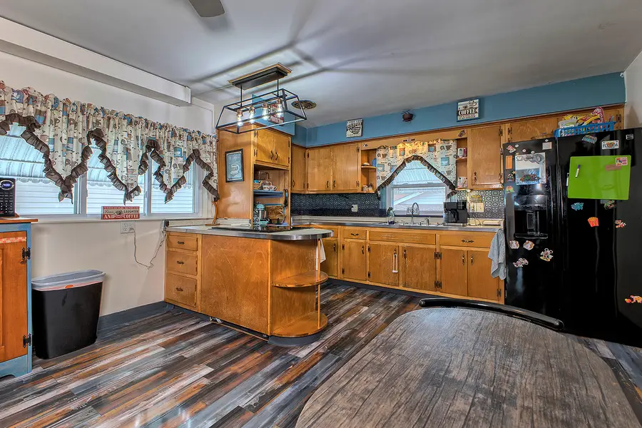 120 Washington Street, Latrobe, PA 15650 - #2