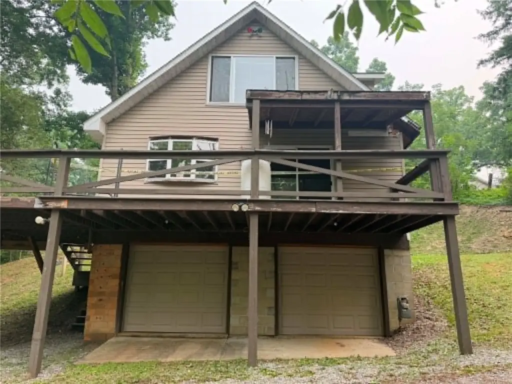 105 Stoughton Bch, Slippery Rock, PA 16057 - #1