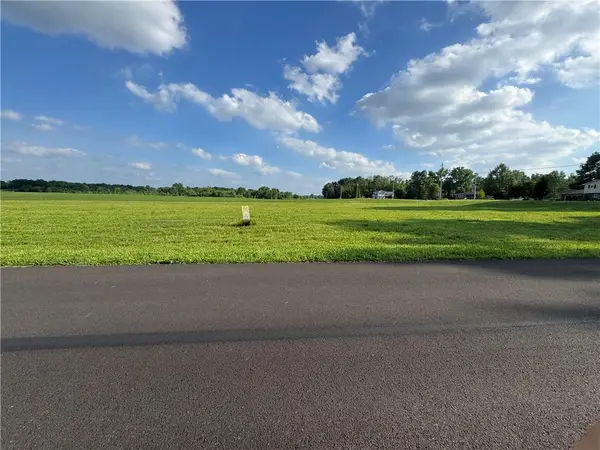 Lot 26 Tradewind Rd, New Castle, PA 16102