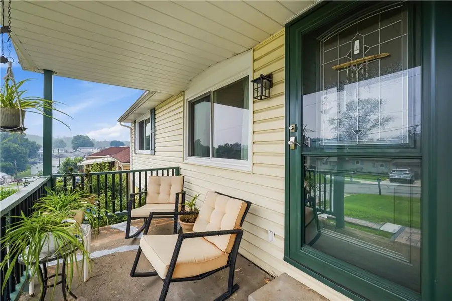 2138 Leo St, Irwin, PA 15642 - #3