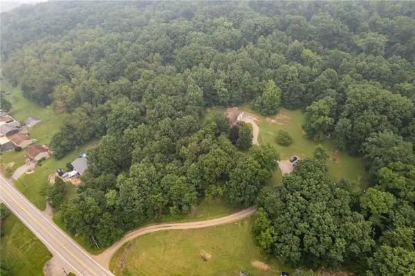 714 State Route 356, Apollo, PA 15613