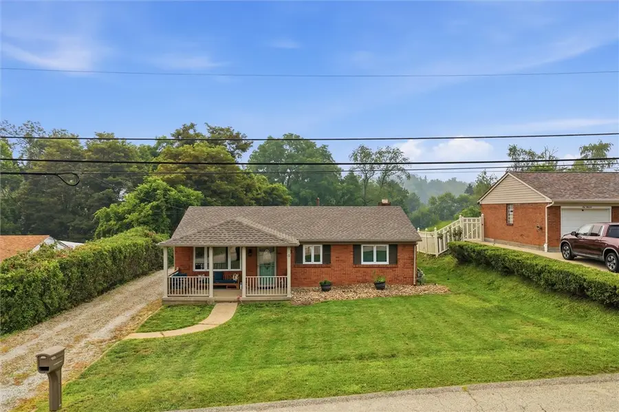 1009 Deerfield Drive, Elizabeth, PA 15037 - #2