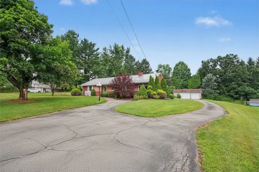 330 Butler Rd, Saxonburg, PA 16056 - #2
