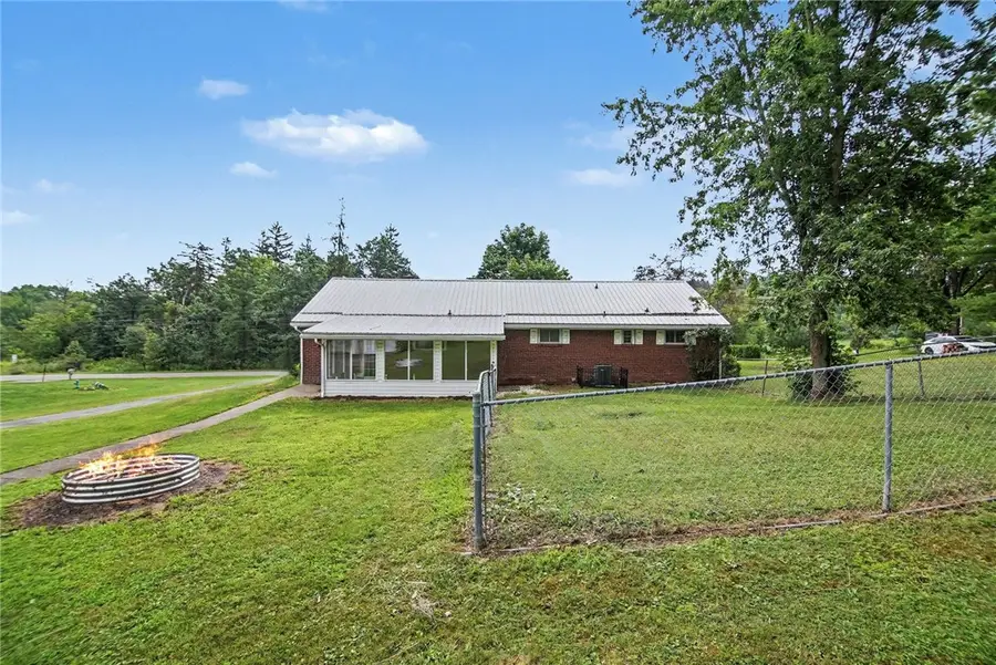 330 Butler Rd, Saxonburg, PA 16056 - #3