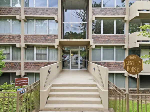 5619 Kentucky Ave #202, Pittsburgh, PA 15232