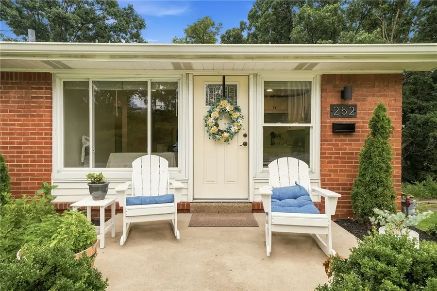 252 Azalea Dr, Monroeville, PA 15146 - #2
