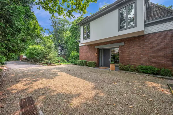 1 Parkton Place, Pittsburgh, PA 15232
