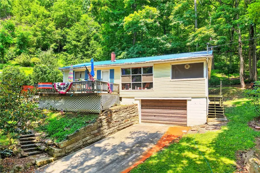 627 E Lakeview Rd, Confluence, PA 15424 - #3