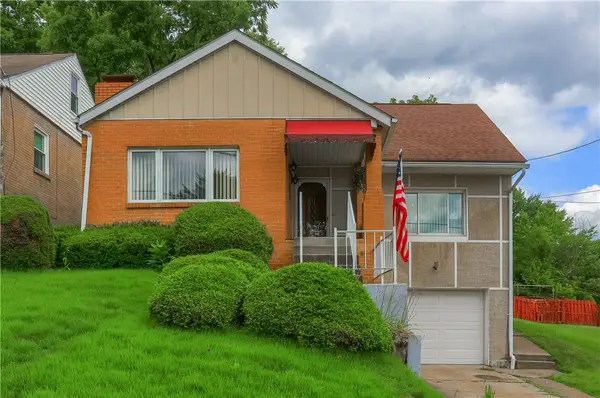 108 Hazen Ave, Ellwood City, PA 16117