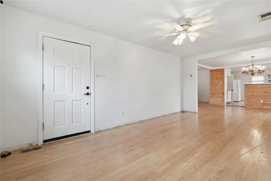 435 Ekin St, Elizabeth, PA 15037 - #3