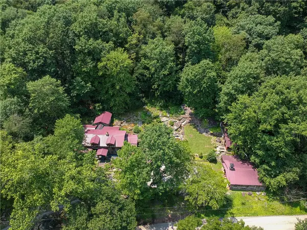 121 Creek Rd, Renfrew, PA 16053