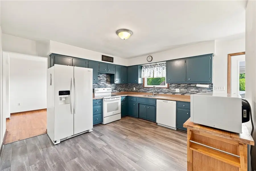 125 W Rockenstein Ave, Butler, PA 16001 - #3