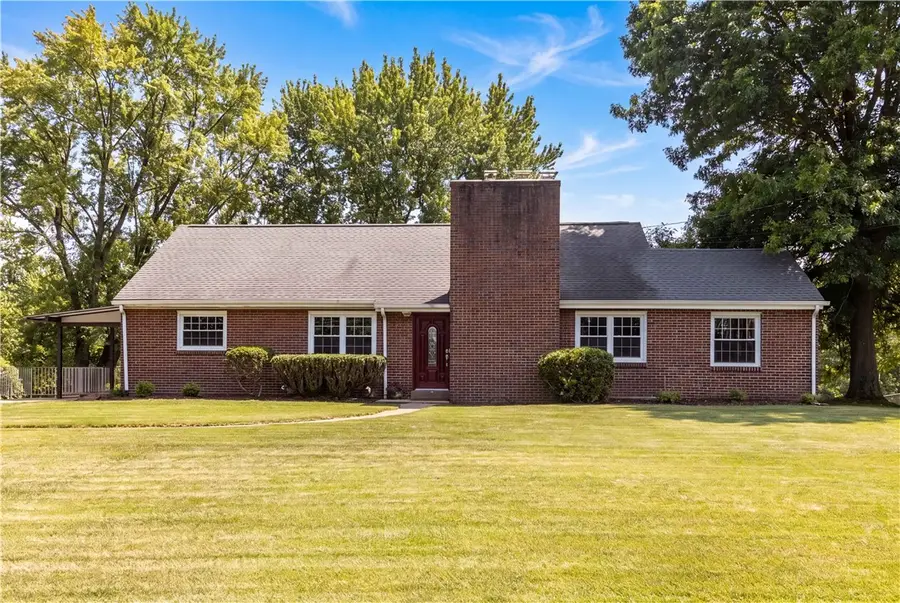 407 Vineyard Dr, Gibsonia, PA 15044 - #2