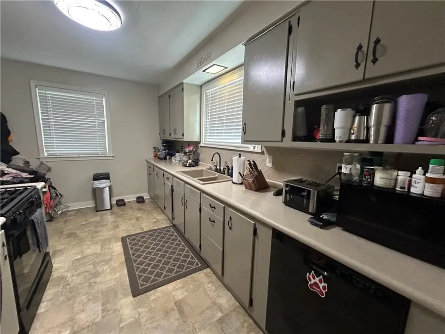 2013 State St, Clairton, PA 15025 - #3