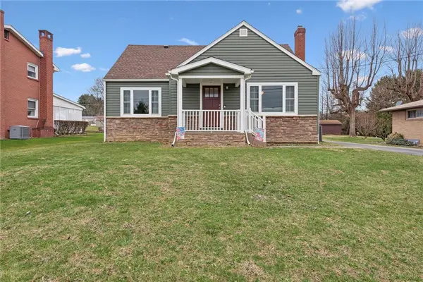 1521 Woodlawn Dr, Latrobe, PA 15650