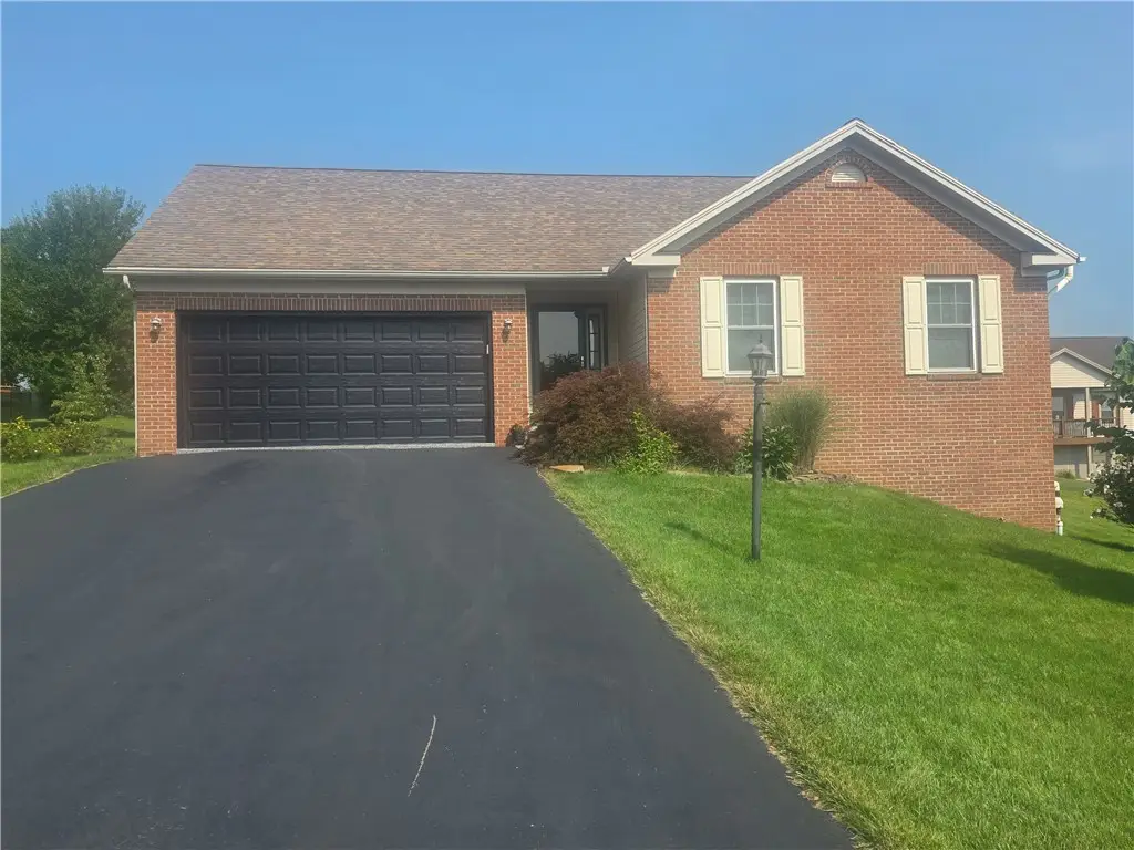 107 Ashton Dr, Mount Pleasant, PA 15666 - #1