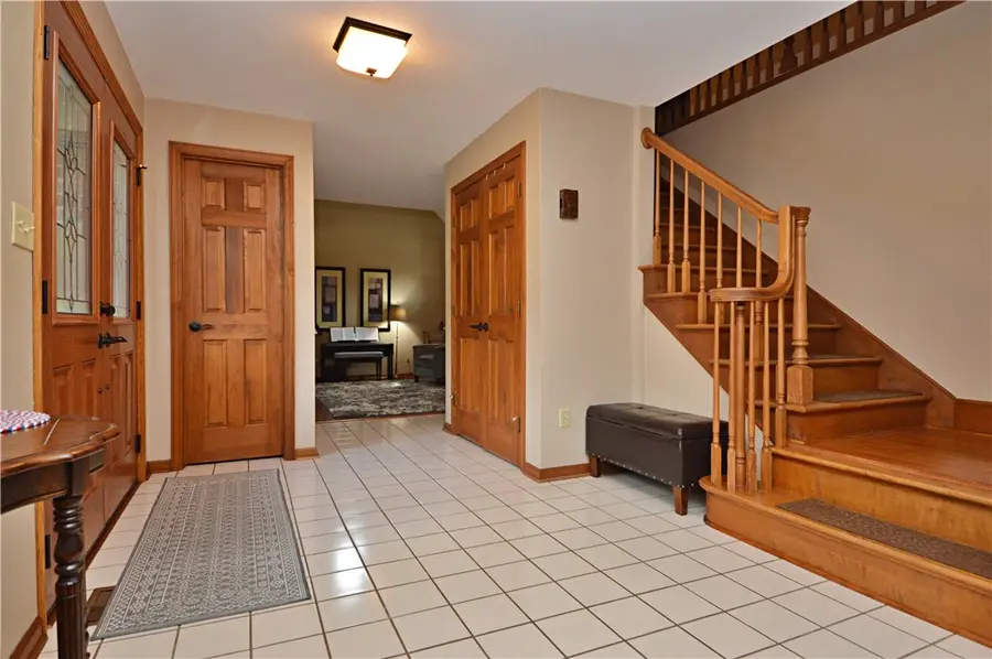 516 Donatello, Irwin, PA 15642 - #2
