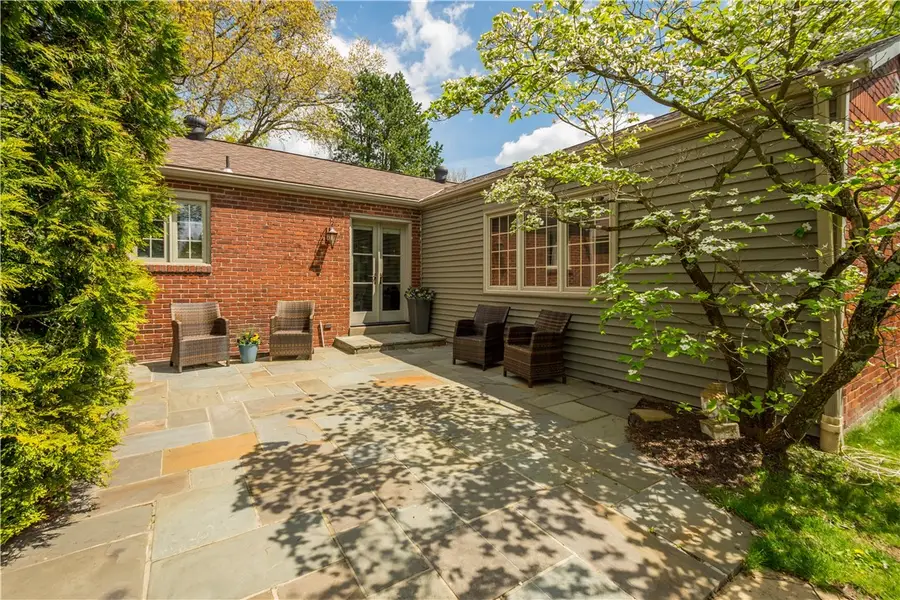 25 Arla Dr, Pittsburgh, PA 15220 - #2