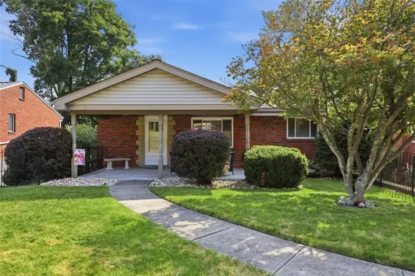 1074 Roseanne Ave, Pittsburgh, PA 15216