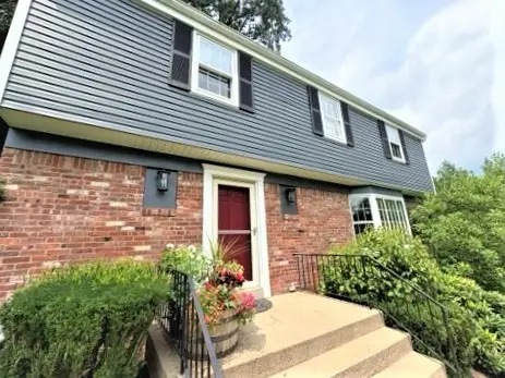 148 Woodshire Dr., Pittsburgh, PA 15215