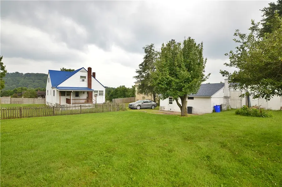 709 Brinkerton Rd, Greensburg, PA 15601 - #2