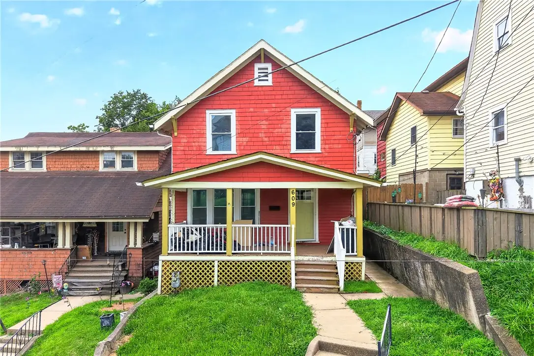609 7th St, Charleroi, PA 15022 - #1