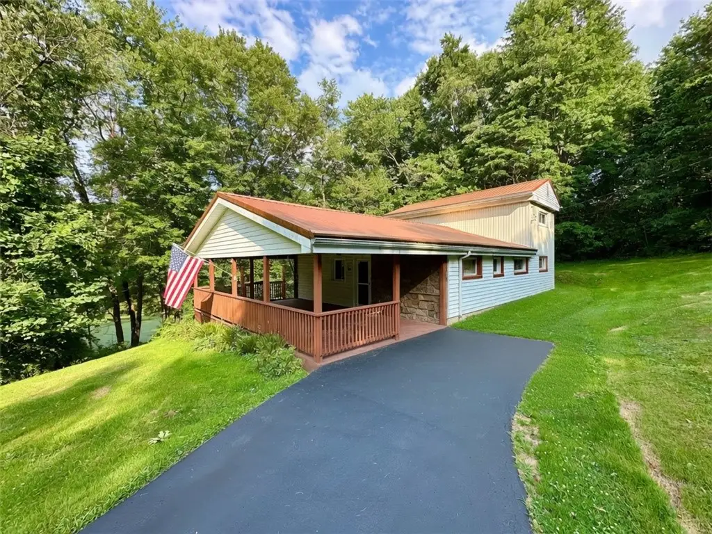 724 Rose Point Harlansburg Rd, New Castle, PA 16101 - #1