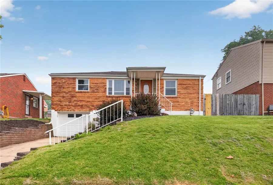 947 Kirsopp Ave, Pittsburgh, PA 15220 - #2