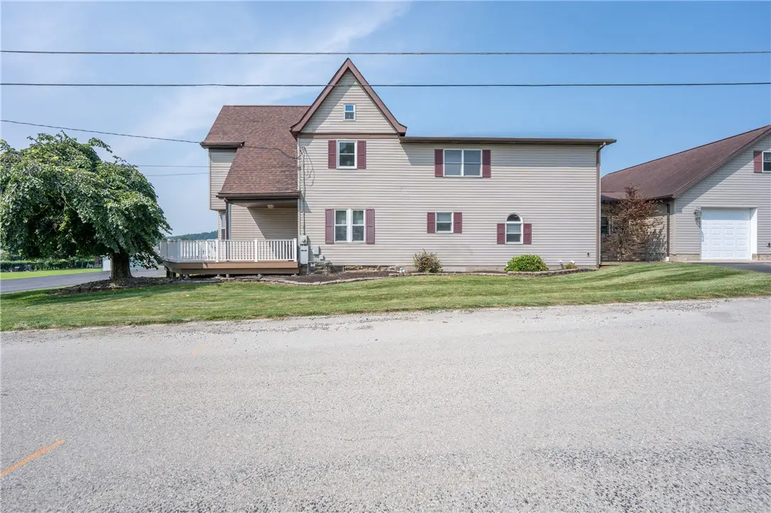 231 9th St, Saltsburg, PA 15681 - #1
