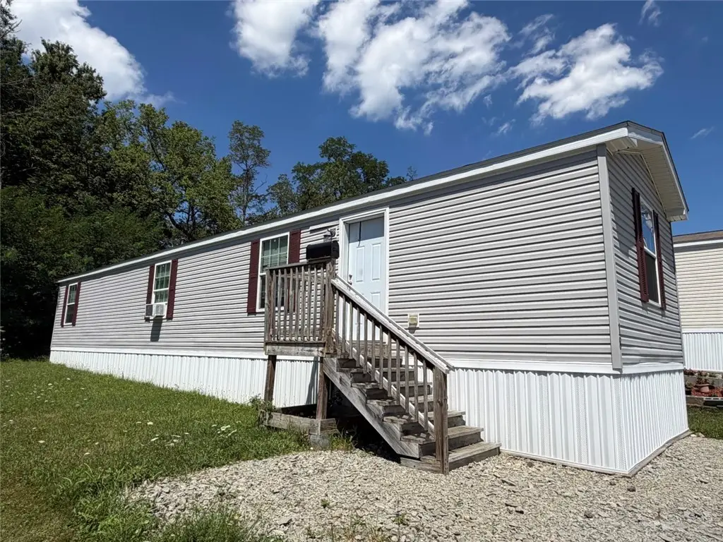 18 Cheryl Lane, Pittsburgh, PA 15236 - #1