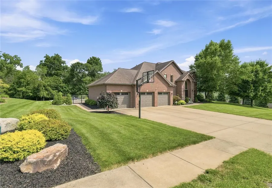 489 Lockport Drive, North Huntingdon, PA 15642 - #3
