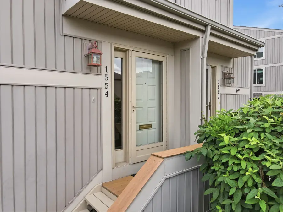 1554 Pineview Drive, Pittsburgh, PA 15241 - #2