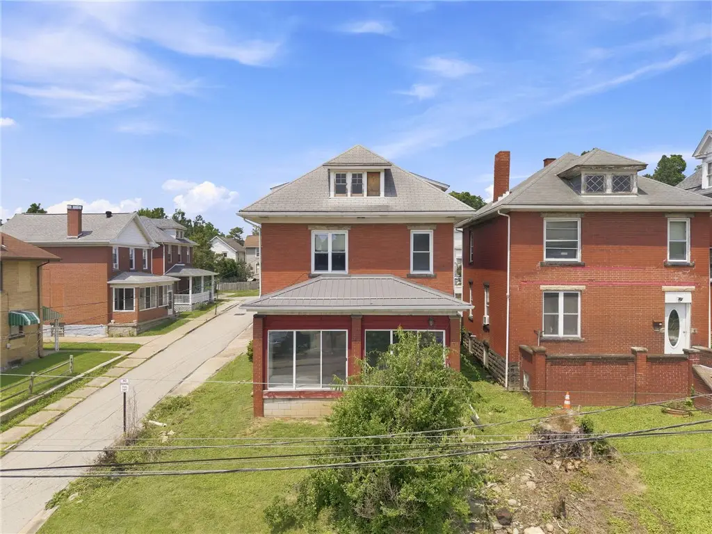 413 E Pittsburgh St, Greensburg, PA 15601 - #1