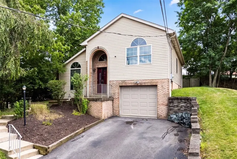 8400 Van Buren Drive, Pittsburgh, PA 15237 - #3