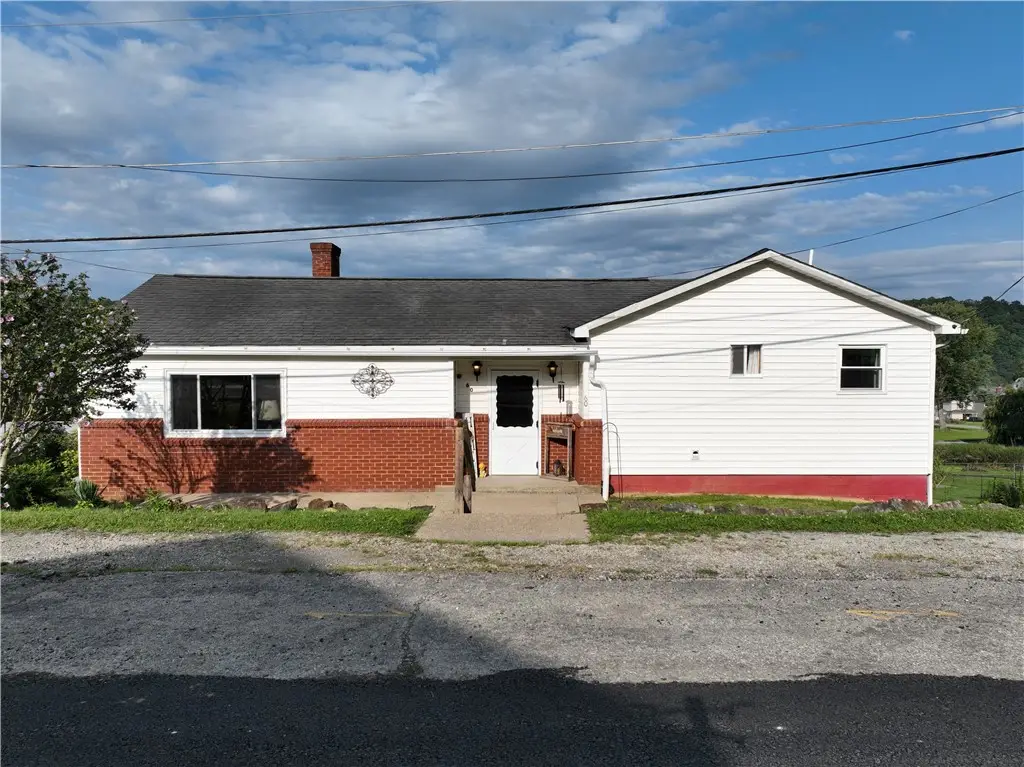 60 Stadium Rd, Millsboro, PA 15348 - #1