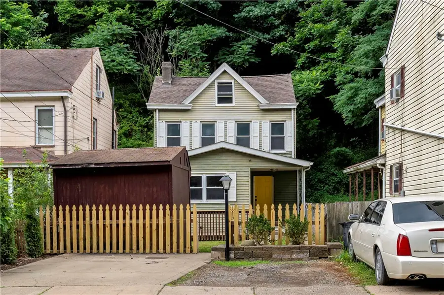 3320 Spring Garden Rd, Pittsburgh, PA 15212 - #2