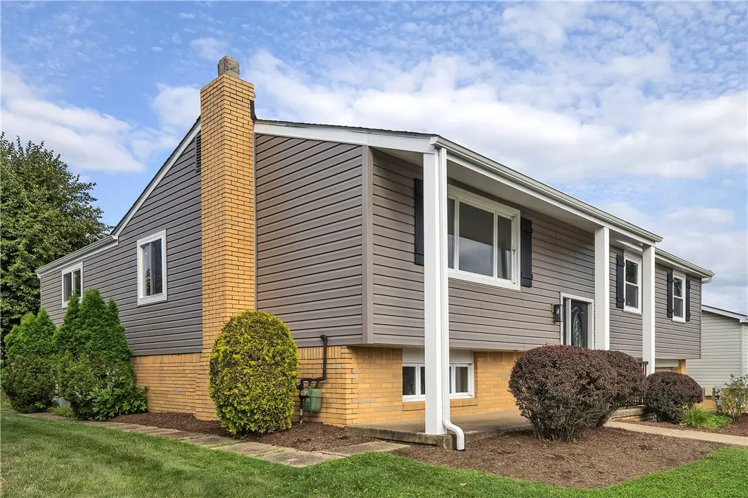 219 Darlan Hill Dr, Pittsburgh, PA 15239 - #1