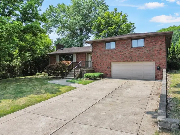 4778 S Emblem Dr, Pittsburgh, PA 15236