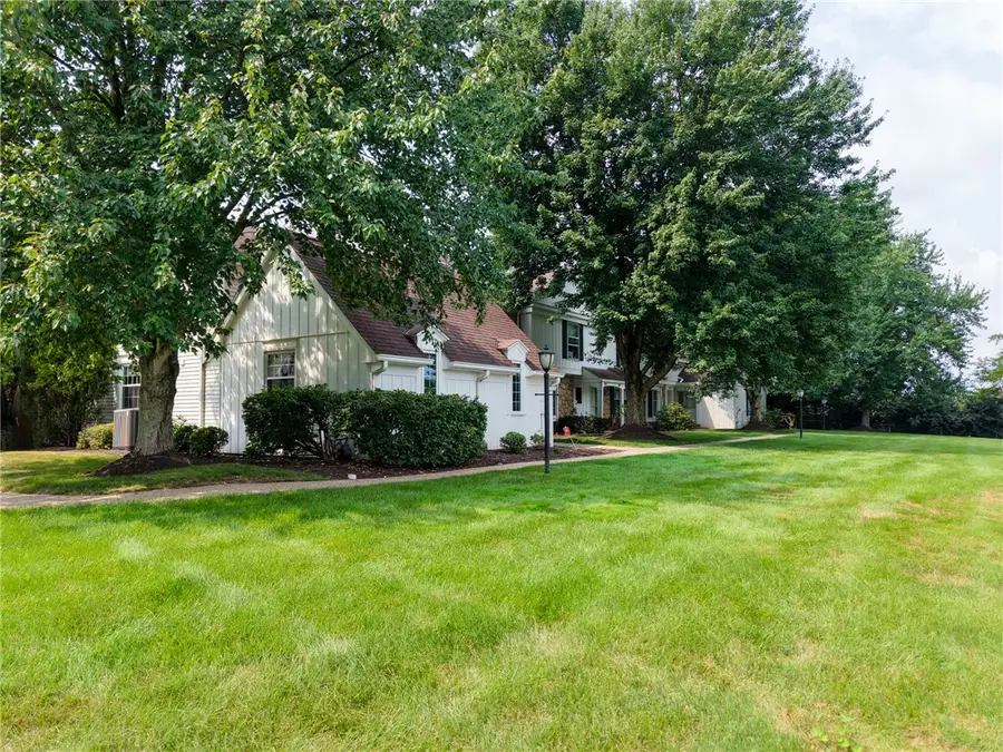 1770 Foxcroft Ln #201, Allison Park, PA 15101 - #2