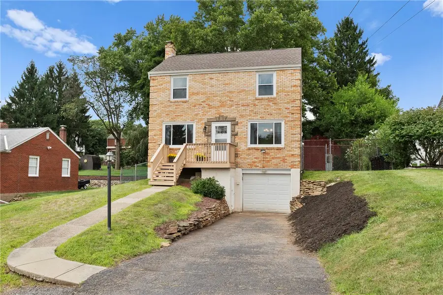 1145 Balmoral Dr, Pittsburgh, PA 15237 - #3