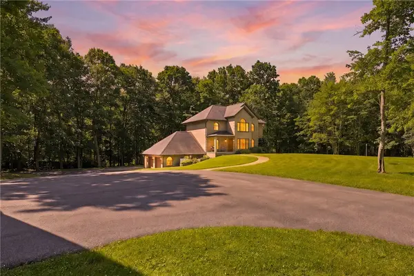 389 Stepping Stone Road, Somerset, PA 15501