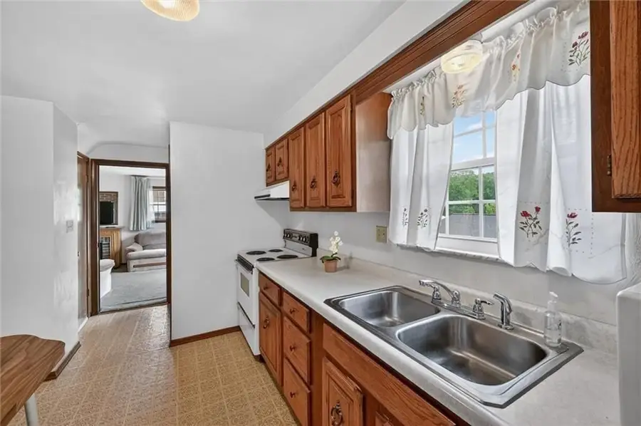 2975 Leechburg Rd, Pittsburgh, PA 15239 - #3