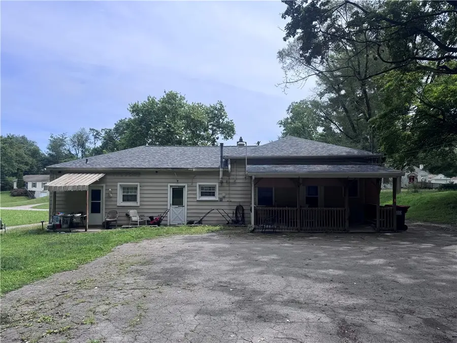 805 Harbor St, New Castle, PA 16101 - #2