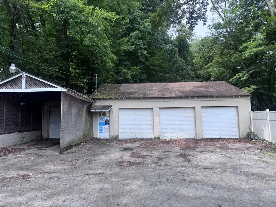 805 Harbor St, New Castle, PA 16101 - #3
