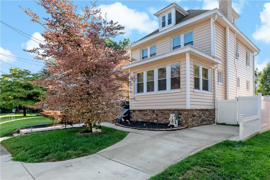 131 Wabash Ave, Carnegie, PA 15106 - #2