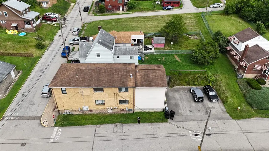 569 Woodmont Ave, East McKeesport, PA 15035 - #3