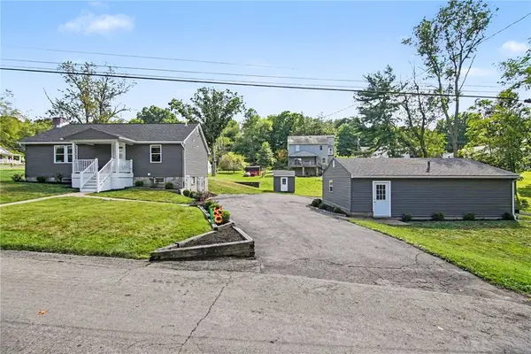 502 Clyde St, Oakdale, PA 15071