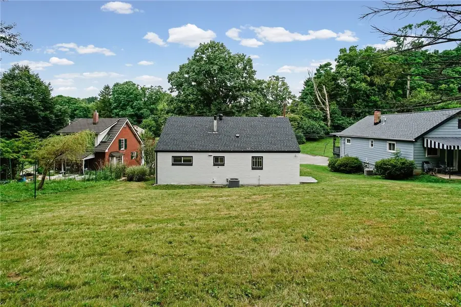 342 Homer Dr, Turtle Creek, PA 15145 - #2