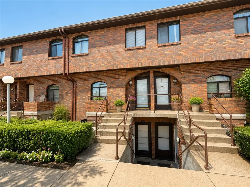 3222 Kennett Sq, Oakland, PA 15213 - #1